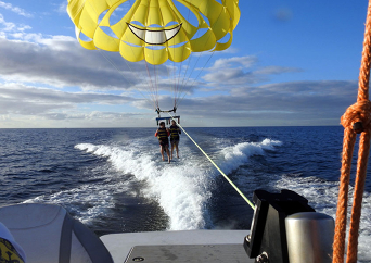 ゴーハワイウォータースポーツ - パラセイル