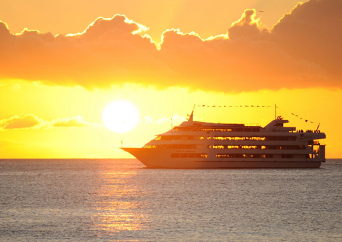 スターオブホノルル ディナークルーズ - ３スター (割引＆記念バッジ贈呈キャンペーン中)