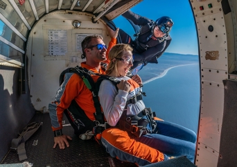 ゴー ジャンプ ハワイ スカイダイビング