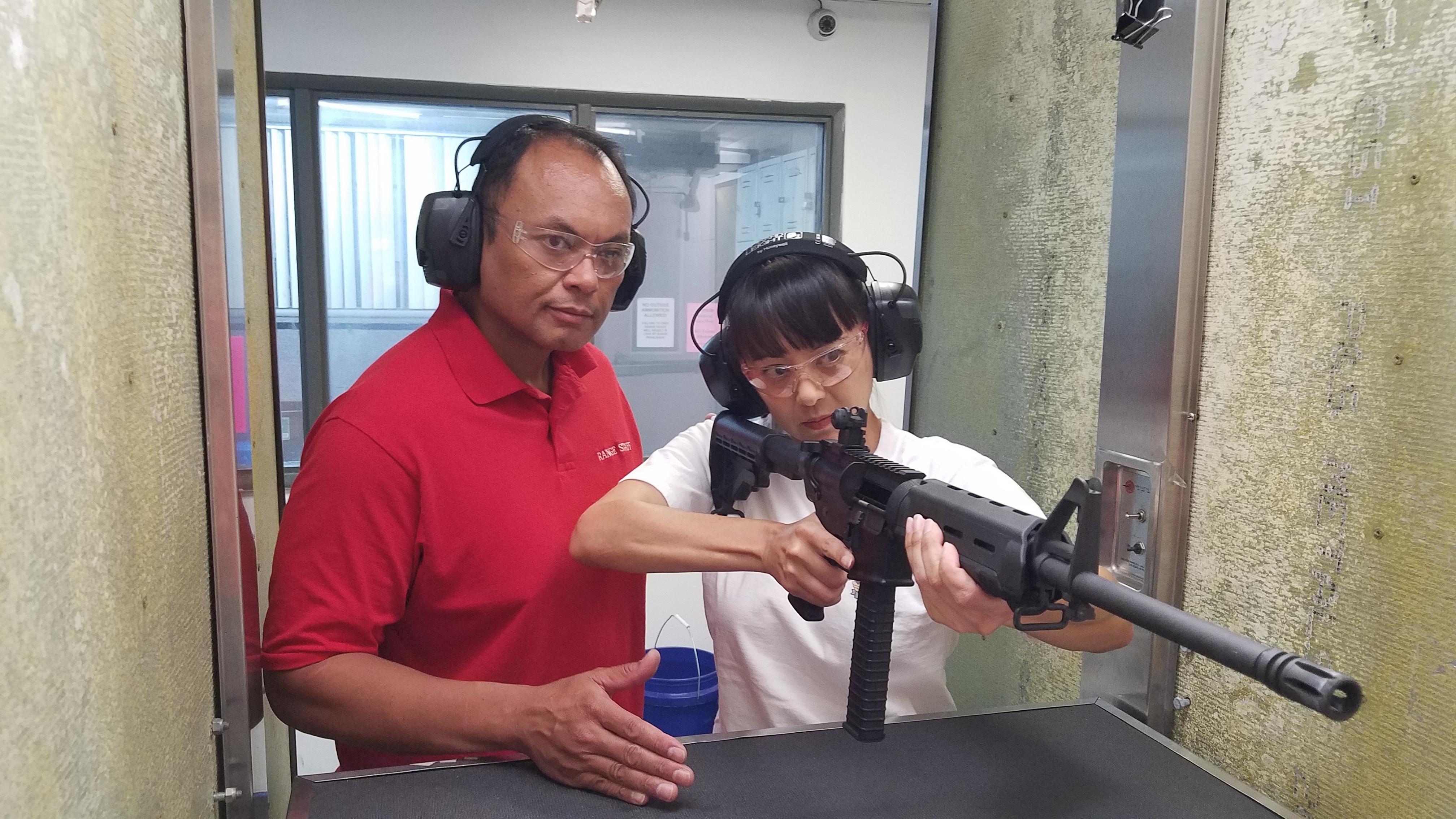 808 GUN CLUB 室内実弾射撃 | VIP Tour Web | ハワイオプション
